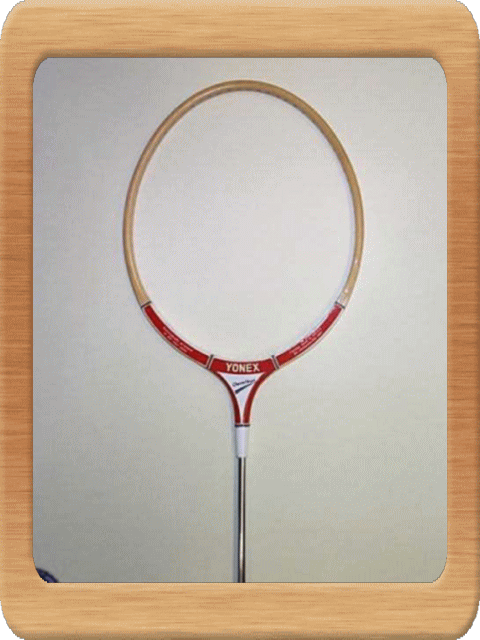 完売しました YONEX Prowess バドミントン 木製ラケット セット70s B 